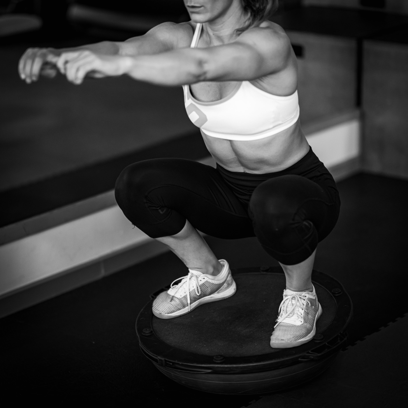 Sentadilla sobre un bosu